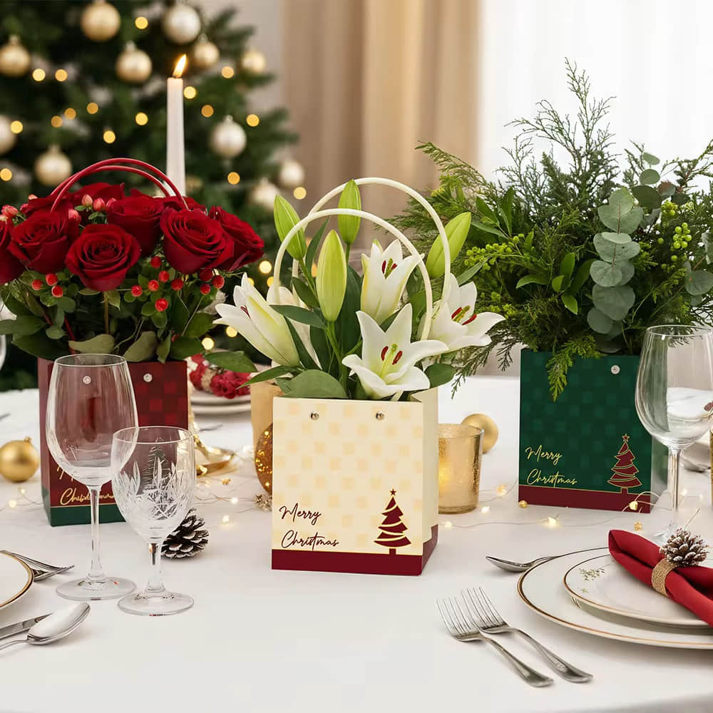 Christmas Floral Packaging | Holiday Xmas Flower Bouquet Bags | Floratural