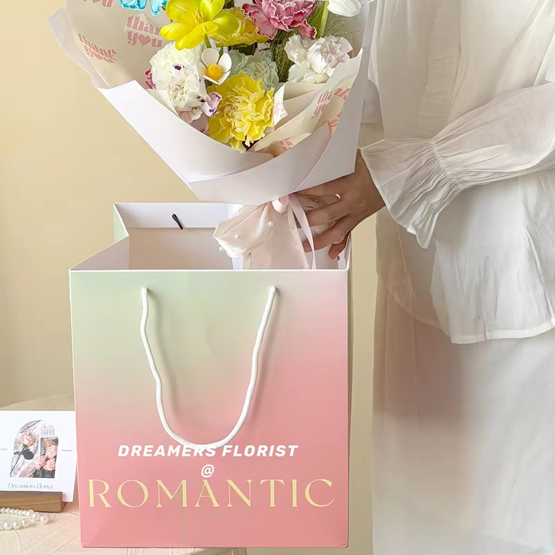 New Paper Floral Romantic Gradient Flowers Gift Bag