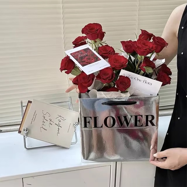 Luxury Ivory Board Square Silver Mirror Flower Gift Paper Bag