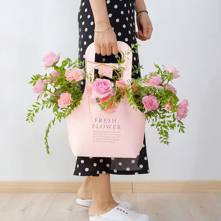Elegant Carry Bag for Floral Arrangement Flower Bouquets