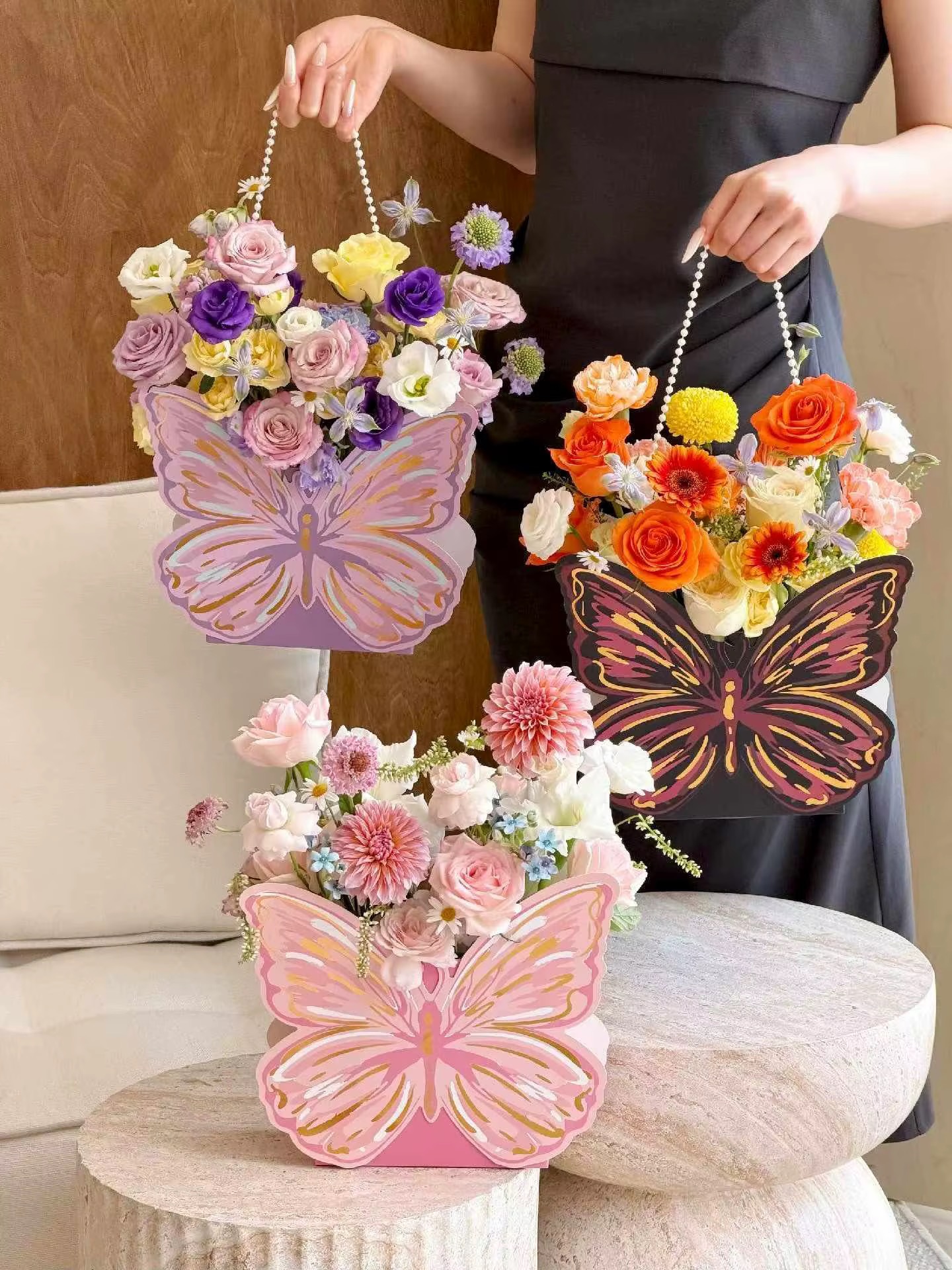 Pearl Chain Handle Flower Packaging Bag Waterproof Butterfly Design Bouquet Florist Arrangement